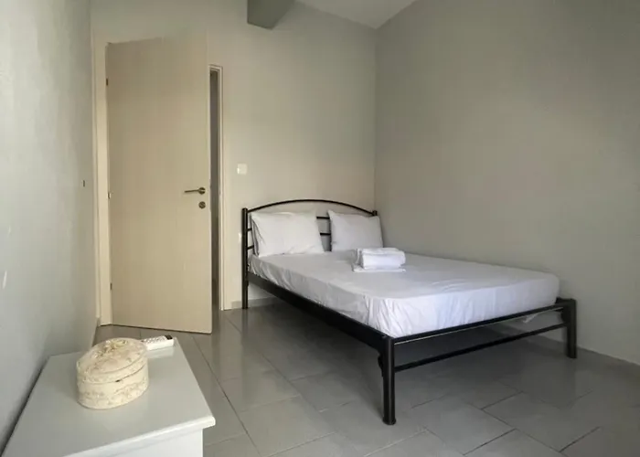 Nemesis Apartment *